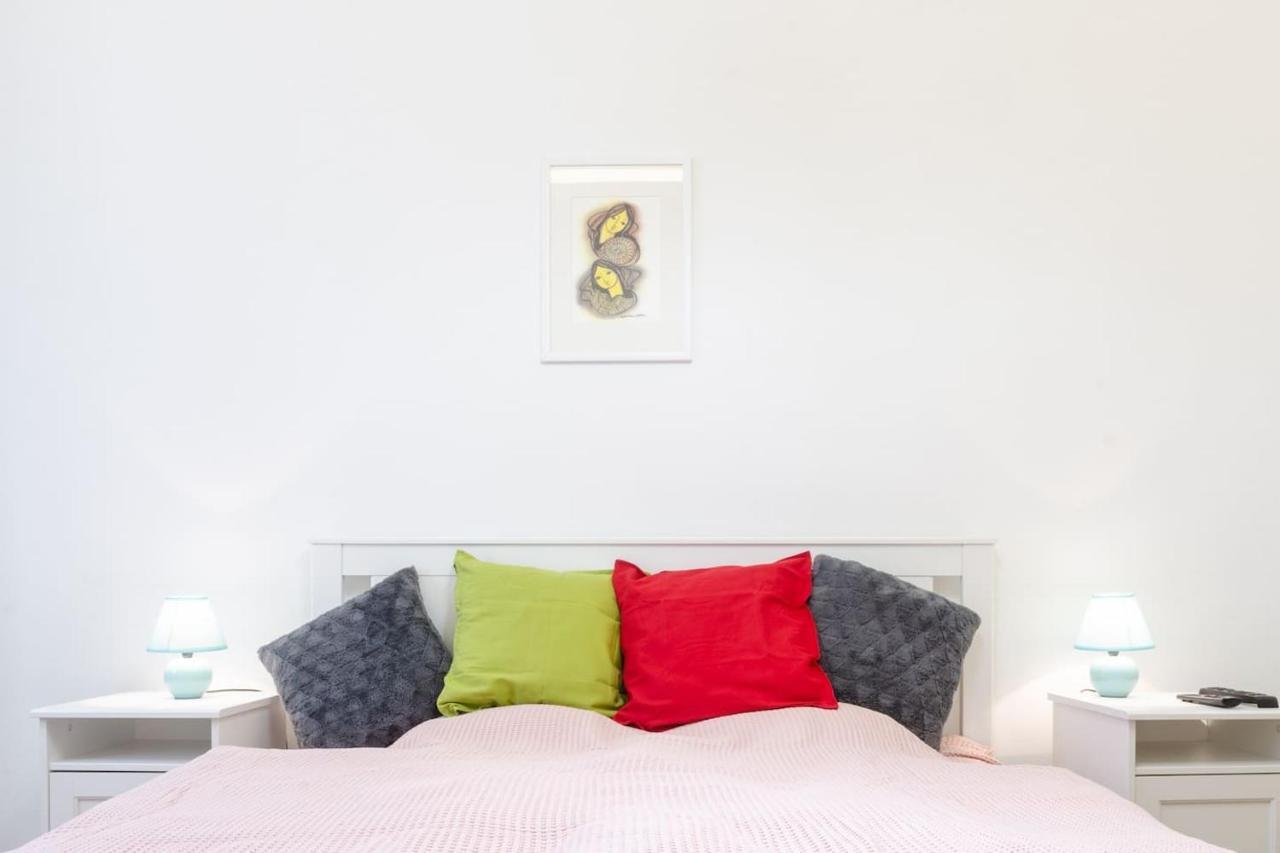3 En Suit Bedroom Flat In The Main Centre For 6Ppl, 3Bdr,3Bthr,Ac Budapest Exterior photo